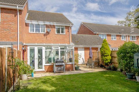 3 bedroom end of terrace house for sale, Harvest Close, Norwich NR10