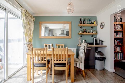 3 bedroom end of terrace house for sale, Harvest Close, Norwich NR10