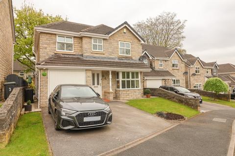 4 bedroom detached house for sale, Howards Meadow, Glossop SK13