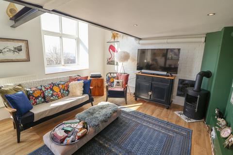 2 bedroom apartment for sale, Chapel Lofts, Padfield SK13