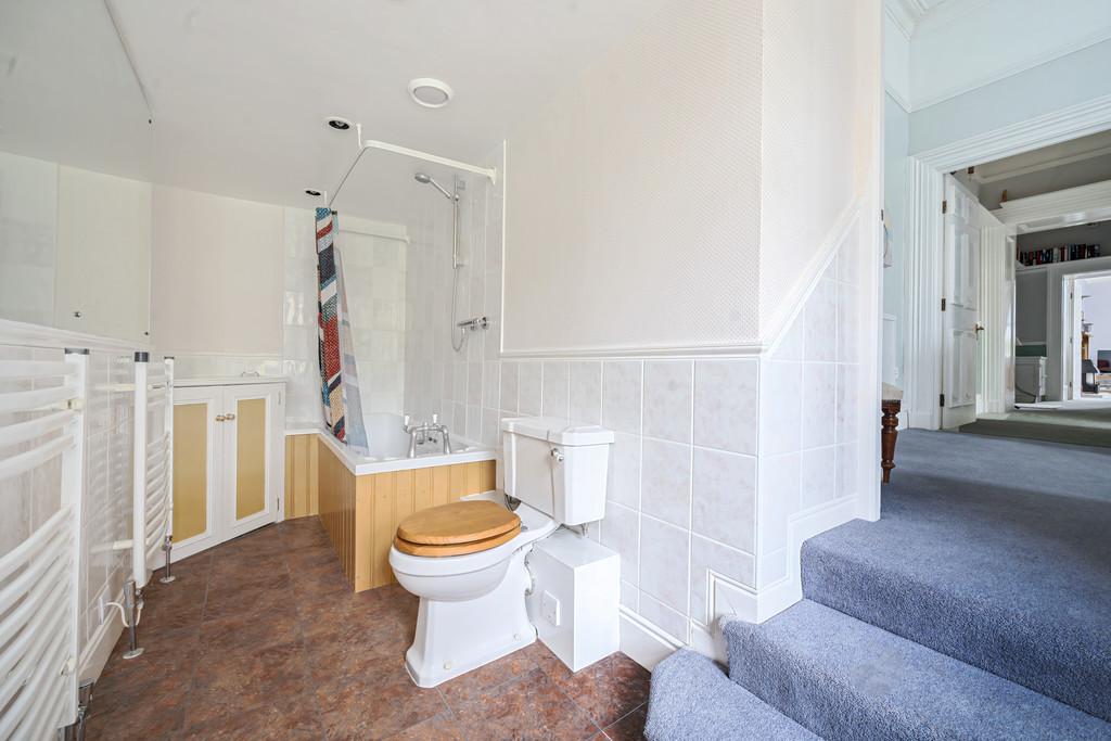 En-suite Bathroom