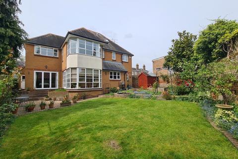 5 bedroom detached house for sale, Wellington Road, Maldon