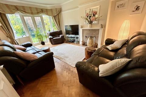 4 bedroom semi-detached house for sale, Furzedown Road, Sutton