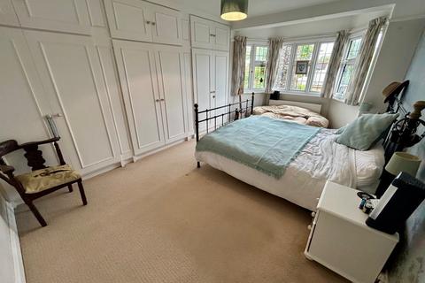 3 Furzedown Road, Sutton, SM2 5QE