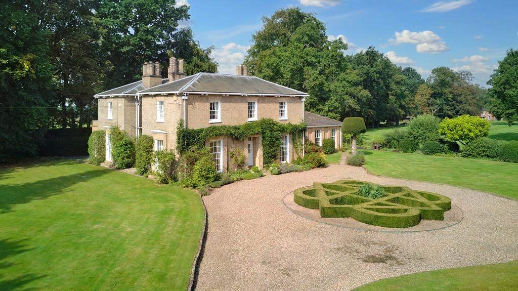 Gainsborough Road, Market rasen LN8 3JW 5 bed detached house for sale
