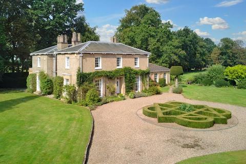 5 bedroom detached house for sale, Gainsborough Road, Market Rasen LN8 3JW