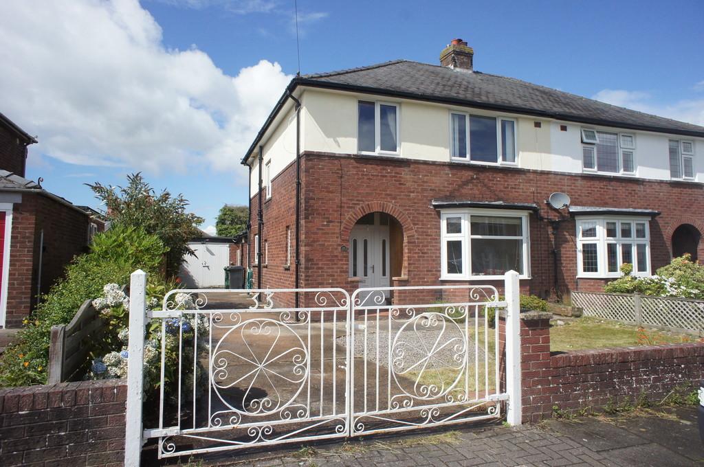 Croft Road, Carlisle 3 bed semidetached house £995 pcm (£230 pw)