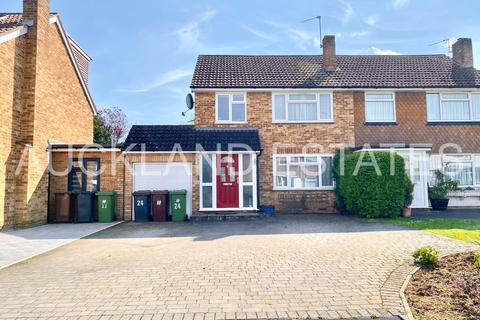 3 bedroom semi-detached house for sale, Northlands, Potters Bar EN6