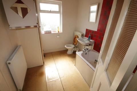 53 Skeltons Lane, London, E10 5BT