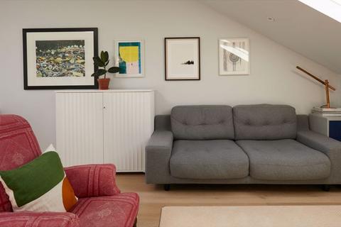 3 bedroom maisonette for sale, Percy Road W12