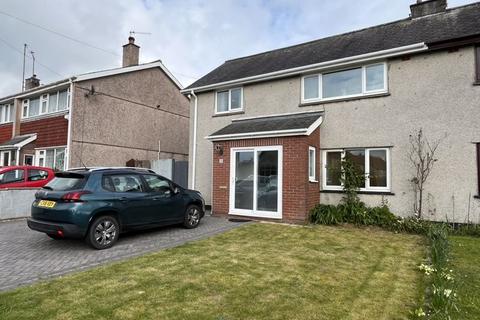 4 bedroom semi-detached house for sale, Llangefni, Isle of Anglesey