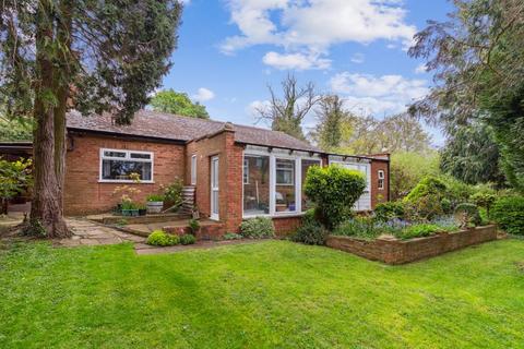 3 bedroom bungalow for sale, Old Watling Street, Flamstead