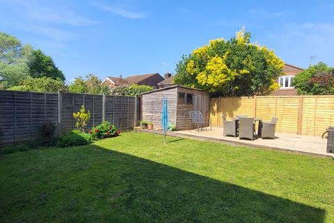 4 bedroom detached house for sale, Church Mead, Steyning