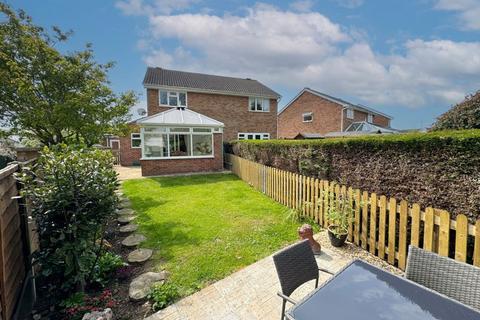 3 bedroom semi-detached house for sale, Ripon Close, Grantham