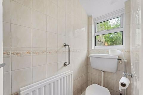 20 Hampton Road, Worcester Park, KT4 8ET