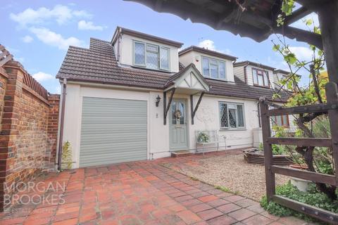2 bedroom semi-detached house for sale, Nevada Road, Canvey Island
