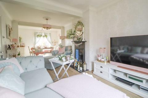 2 bedroom semi-detached house for sale, Nevada Road, Canvey Island