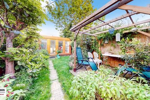 65 Tower Hamlets Road, London, E7 9DA