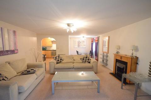 2 bedroom apartment to rent, Ruskin, Caversham