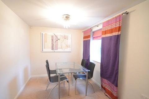 2 bedroom apartment to rent, Ruskin, Caversham