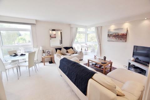 2 bedroom apartment to rent, Denham Lodge, Uxbridge