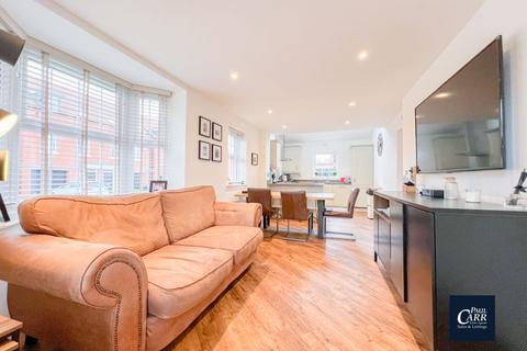23 Taylor Way, Lichfield, WS13 6US