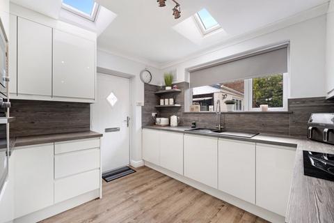 10 Ash Grove, Standish, Wigan, WN6 0DZ