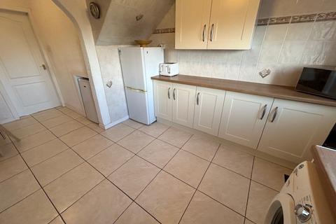 31 Kirkshaws Avenue, Coatbridge, ML5 5BX