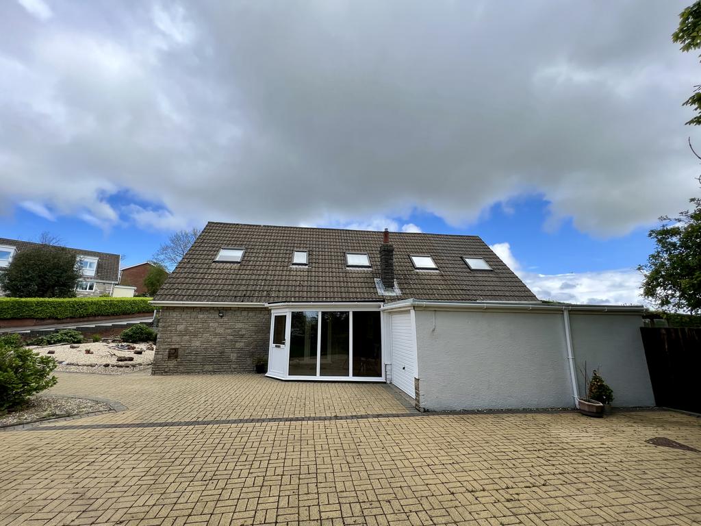 Southlands Drive, West Cross SA3 4 bed detached house for sale £560,000