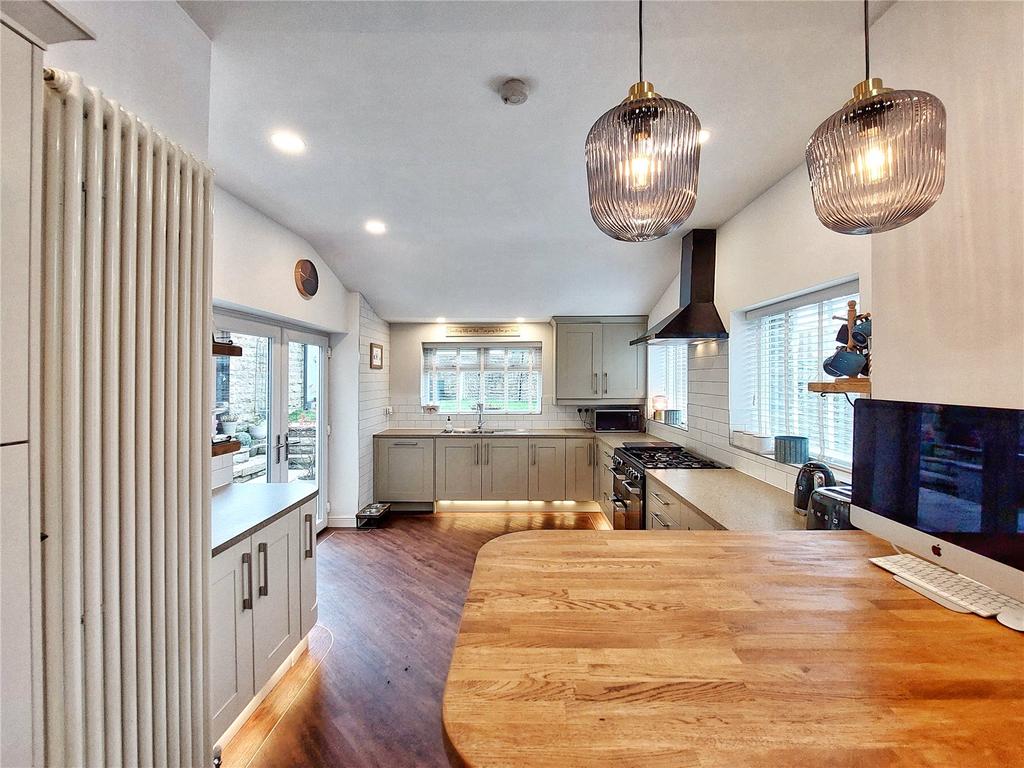 Spacious Kitchen