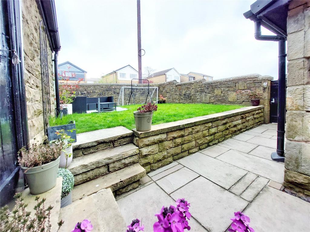 Rear Patio &amp; Lawn