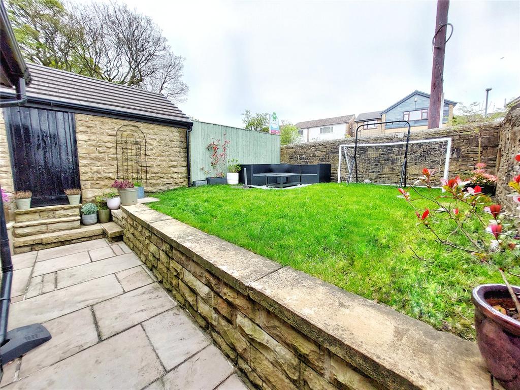 Rear Patio &amp; Lawn