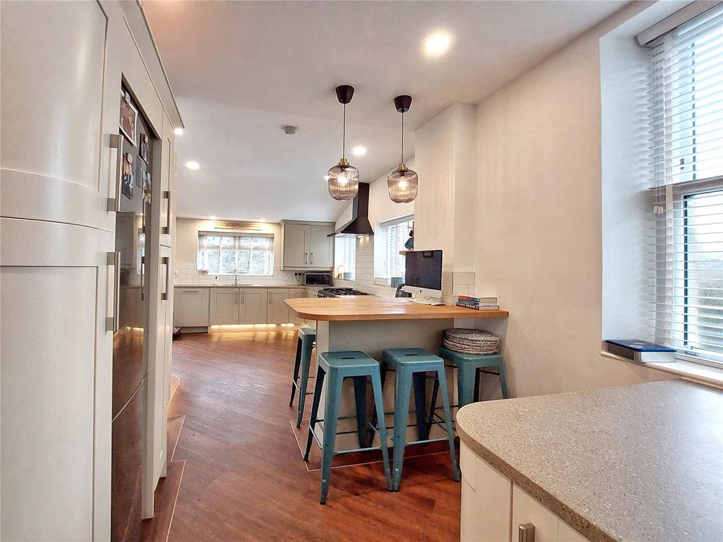 Fitted Kitchen