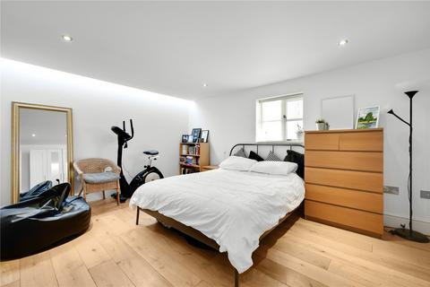 40 Vine Road, East Molesey, KT8 9LF
