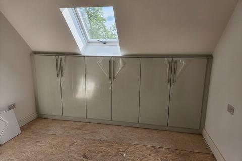 undefined, Flat 3, 120 Oxford Street, Bilston