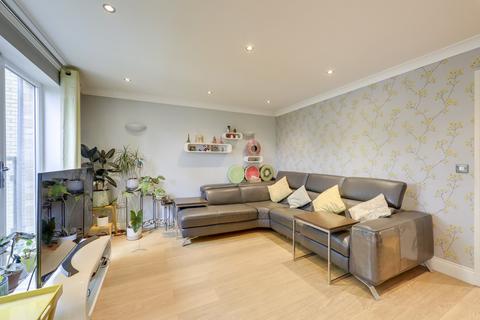 2 bedroom flat for sale, Westbourne Drive, Forest Hill , London, SE23