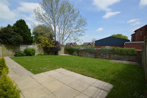 4 bedroom detached house for sale, St. Annes Drive, Morda, Oswestry