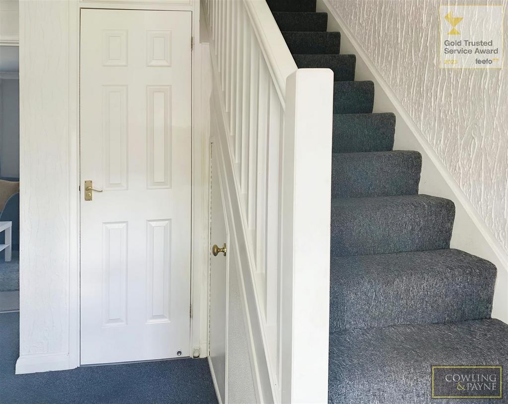 Wick Meadows, Wickford 3 bed detached house £1,695 pcm (£391 pw)