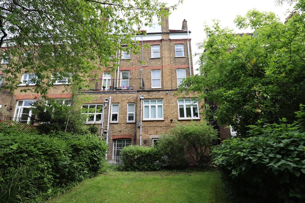 Frognal, London 1 bed flat to rent £1,450 pcm (£335 pw)