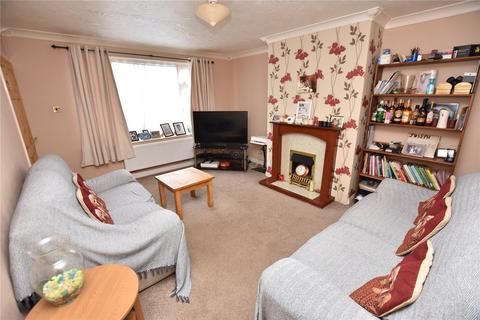 4 bedroom semi-detached house for sale, Halton Moor Road, Leeds, West Yorkshire