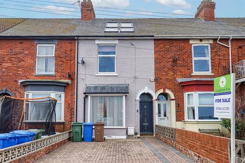 4 bedroom terraced house for sale, Marine Parade, Withernsea
