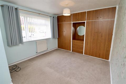 2 bedroom flat for sale, Bedale Road, Market Weighton