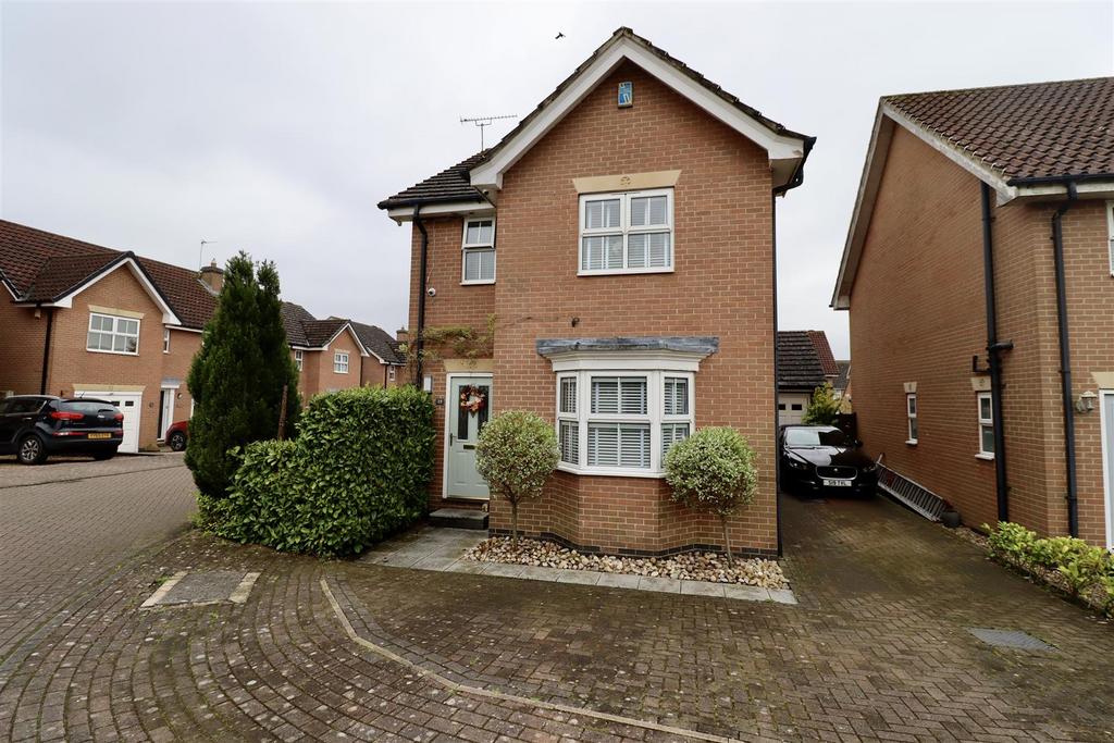 Lysander Drive, Market Weighton, York 3 bed detached house for sale £