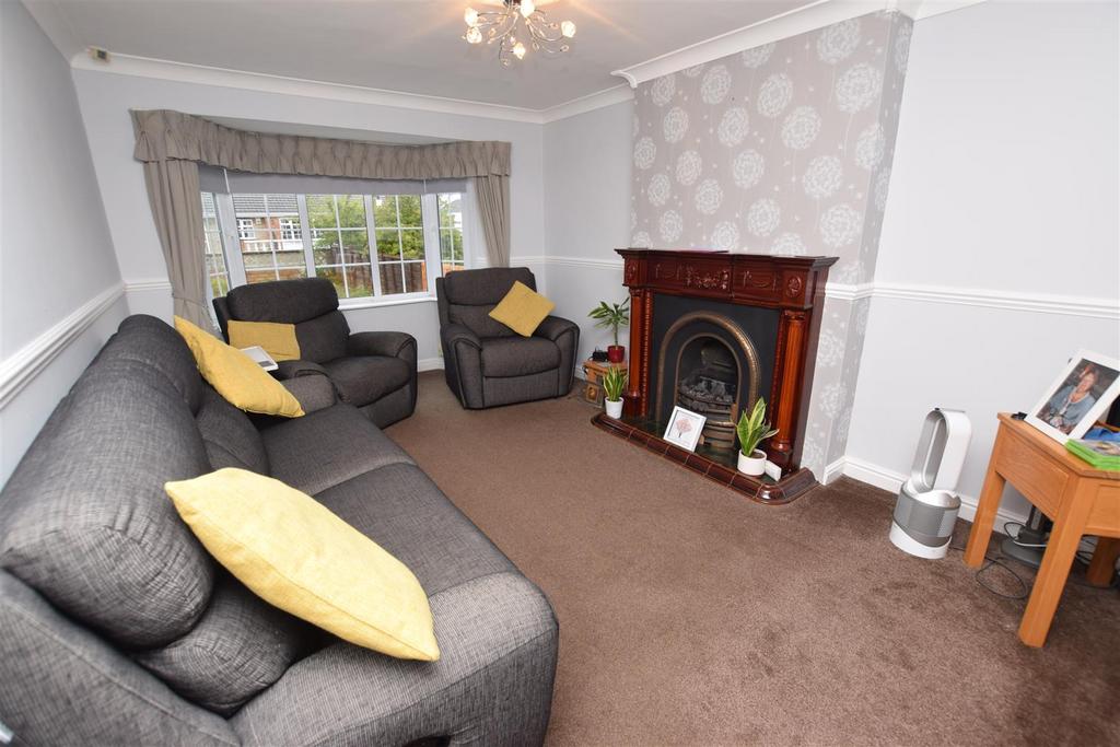 Curzon Avenue, Cleethorpes DN35 3 bed semidetached bungalow for sale
