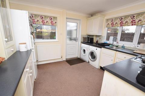 3 bedroom semi-detached bungalow for sale, Curzon Avenue, Cleethorpes DN35