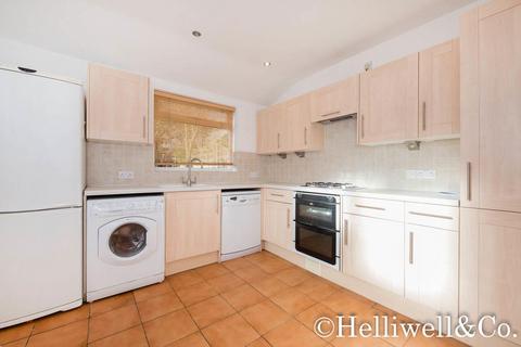 3 bedroom end of terrace house to rent, Gumleigh Road, Ealing, W5
