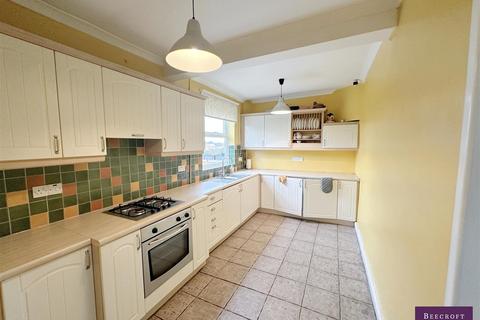 33 Broomhead Road, Wombwell, Barnsley, S73 0SA