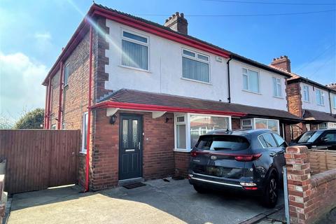 3 bedroom semi-detached house for sale, Mount Park Avenue, Scarborough