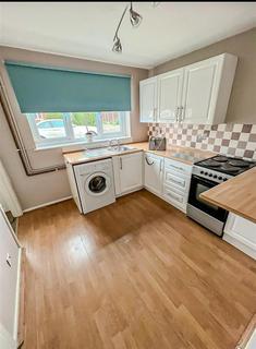 2 bedroom terraced house to rent, Oulton Close, Arnold