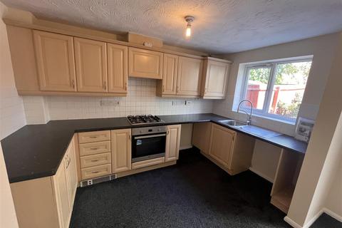 3 bedroom townhouse for sale, Anglia Drive, Swadlincote DE11